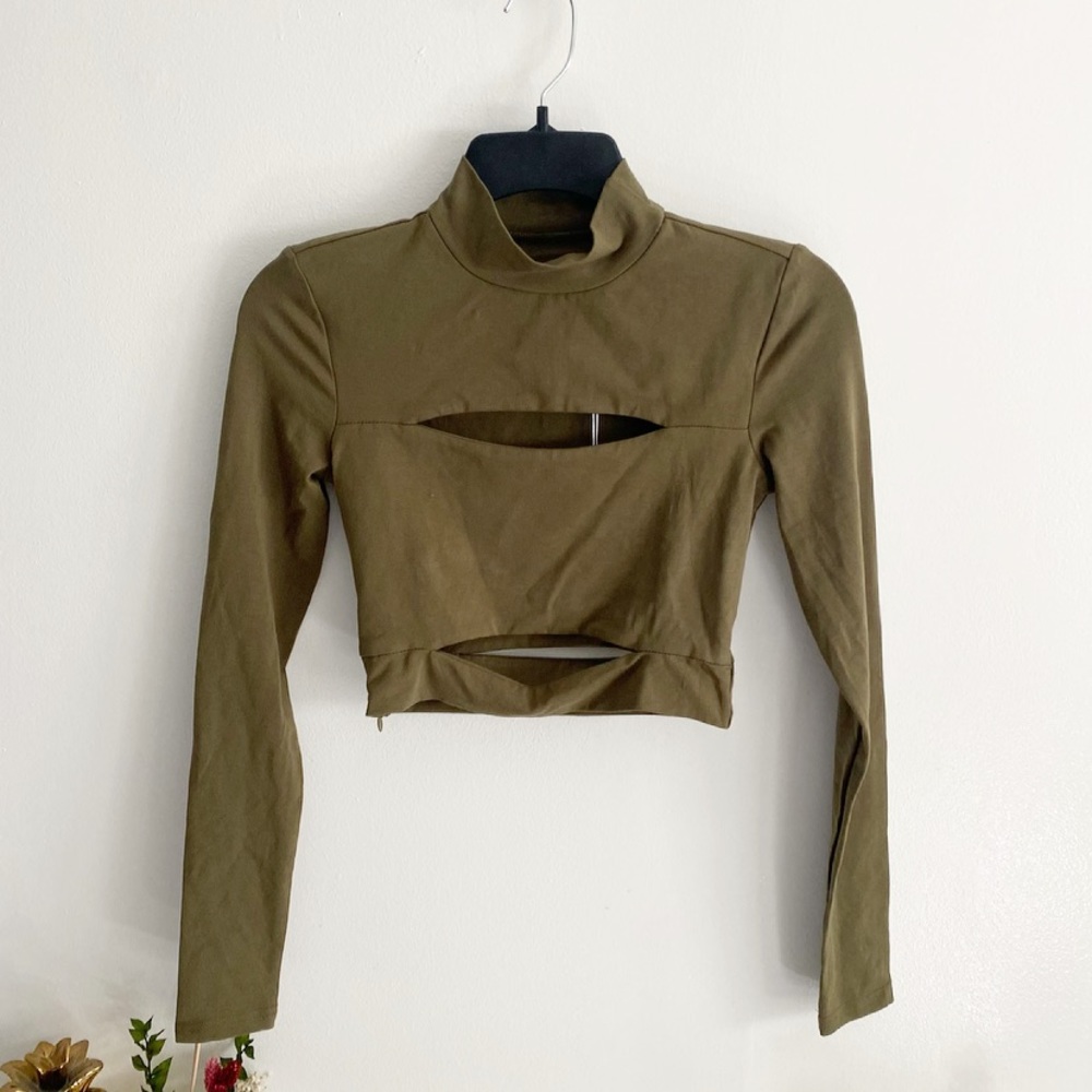 Tiger Mist ‘Shecki’ Cutout Cropped Top - Picture 3 of 9